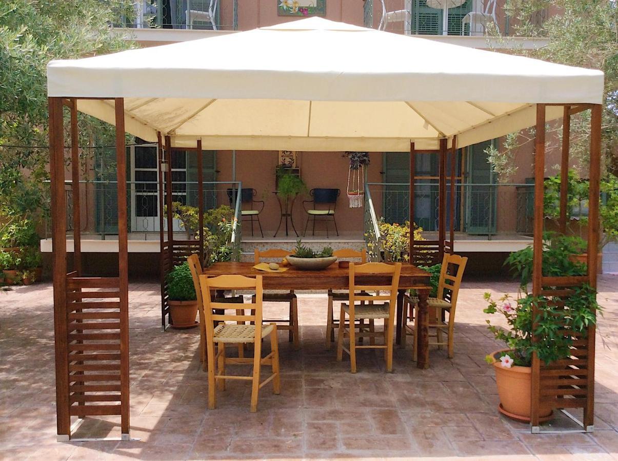 Kefalonia apartments - 2 bedroom apartment in orchard, cute veranda, ground floor Spartià Buitenkant foto